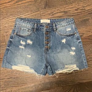 Short Stack Distressed Denim Shorts (Size M)